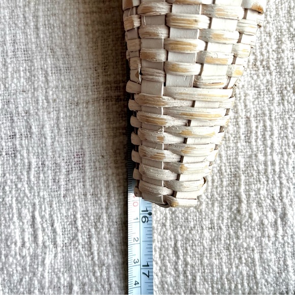 SOLD!!! ~Vintage White Distressed Wicker Cone Shaped Basket Flowers Planter 16โ - Picture 10 of 11